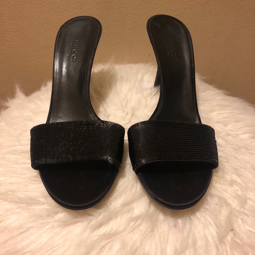 Vintage Gucci kitten heels